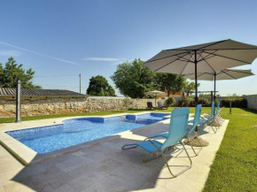 Quaint Holiday Home in Vodnjan with Pool